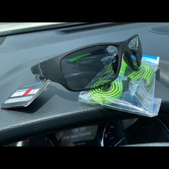 IRONMAN SUNGLASSES - Picture 4 of 5